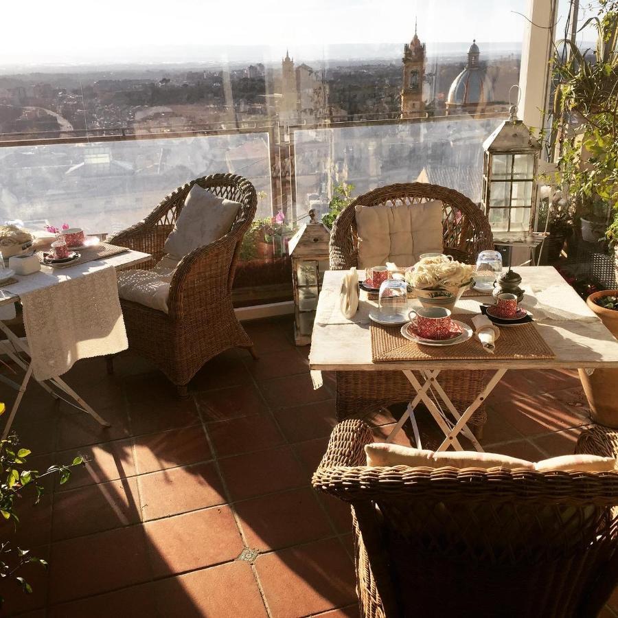 Casa Tipica Siciliana Patronale Home Bedandbreakfast Tremetrisoprailcielo Camere Con Vista, Colazione Interna In Terrazzo Panoramico Caltagirone Exterior foto